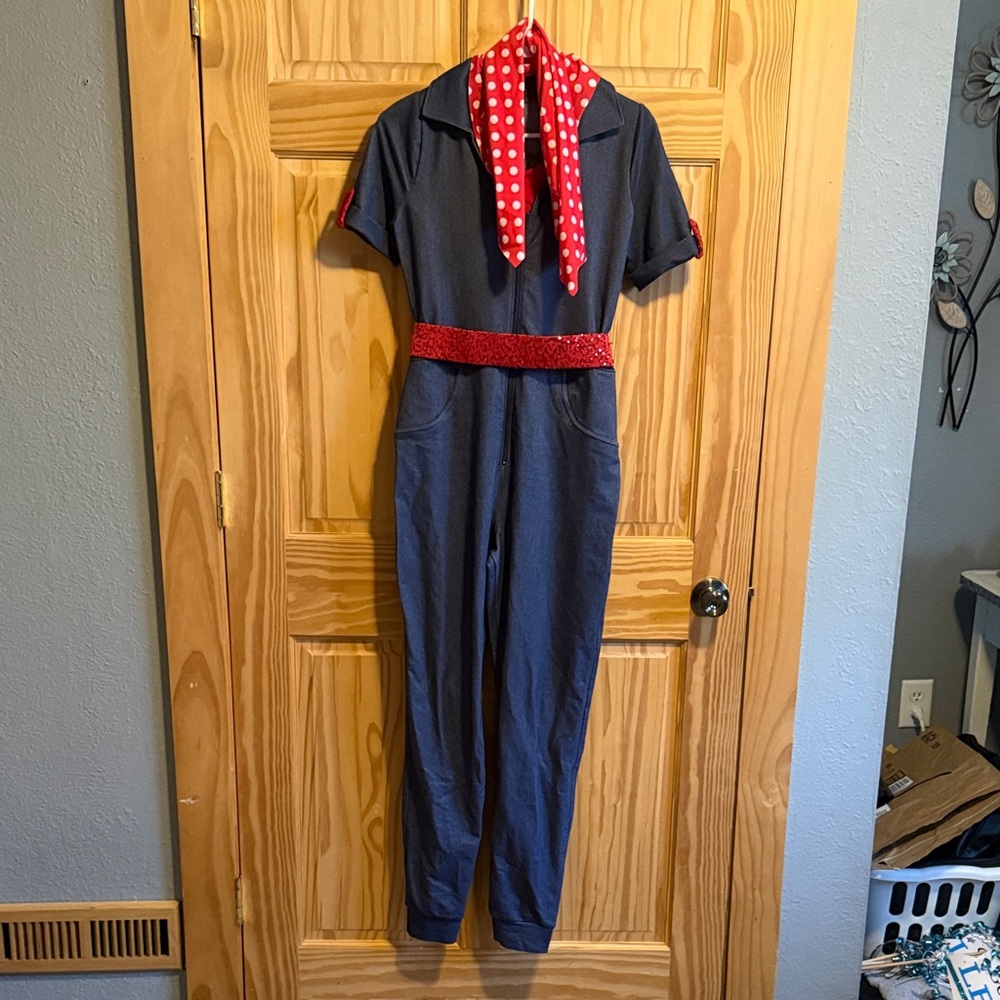 Weissman Rosie the Riveter costume